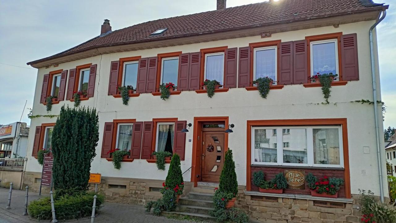Urlaub Mit Charme In Der Kleinsten Stadt Der Pfalz. Obermoschel