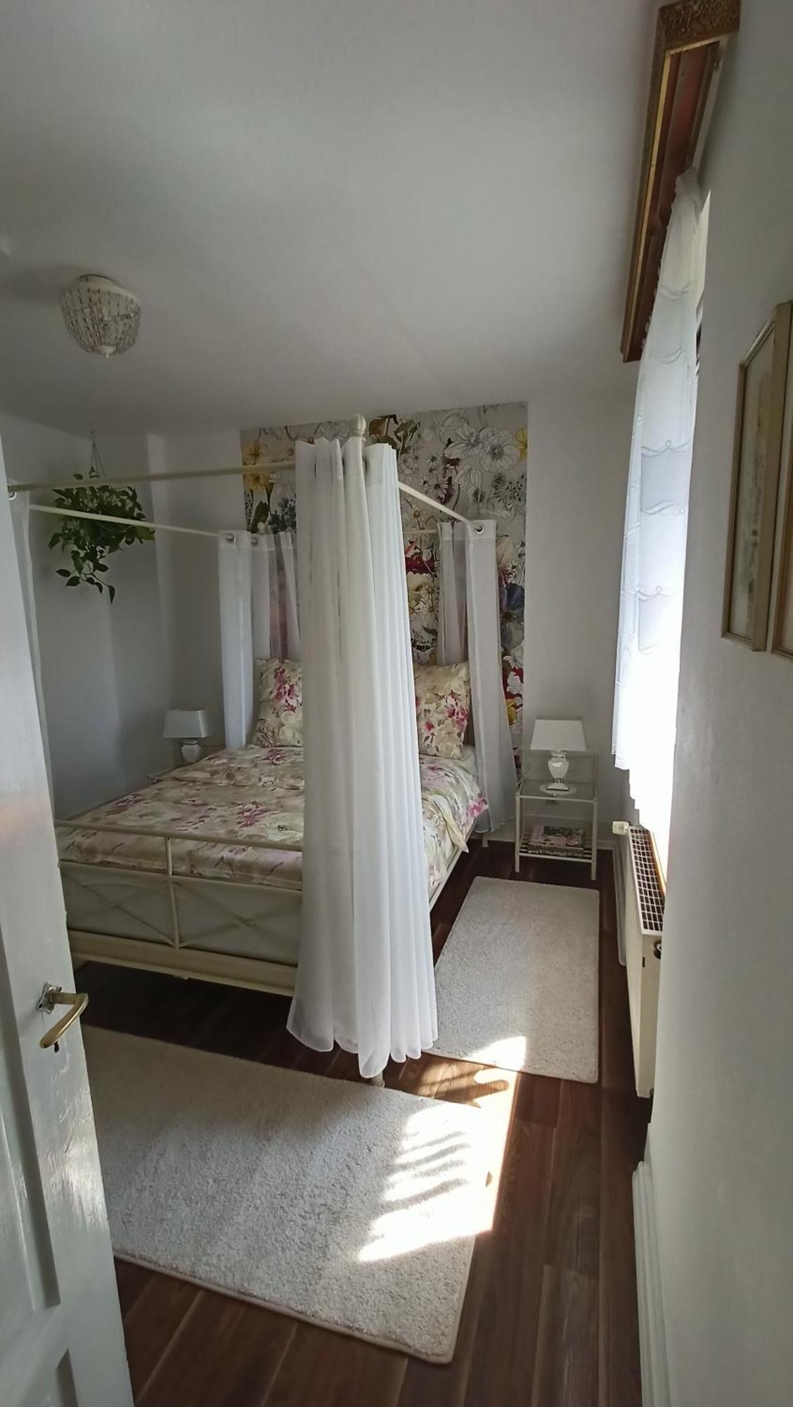 Apartment Urlaub Mit Charme In Der Kleinsten Stadt Der Pfalz. Obermoschel